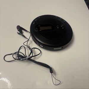 ONN 2015 Portable Cd Player FM RADIO MODEL#ONB15AV201 & Standard Headphones